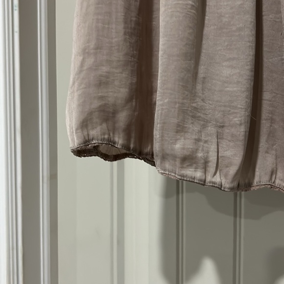 Wilfred cropped tan flowy blouse - Picture 4 of 4